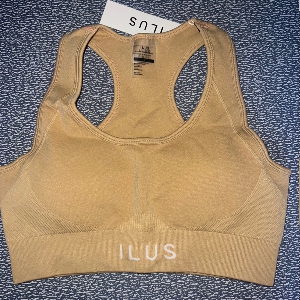 Ilus sports bra